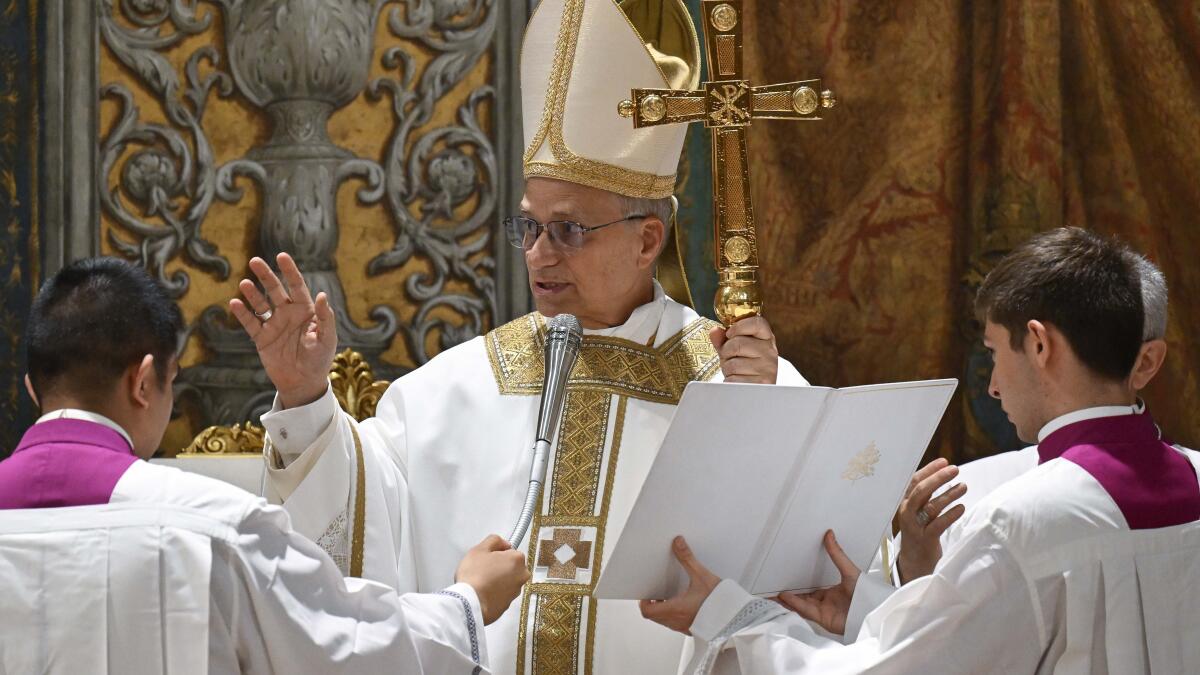 Pope Leo XIV celebrates first Mass as details emerge of how votes coalesced in secret conclave - Los Angeles Times