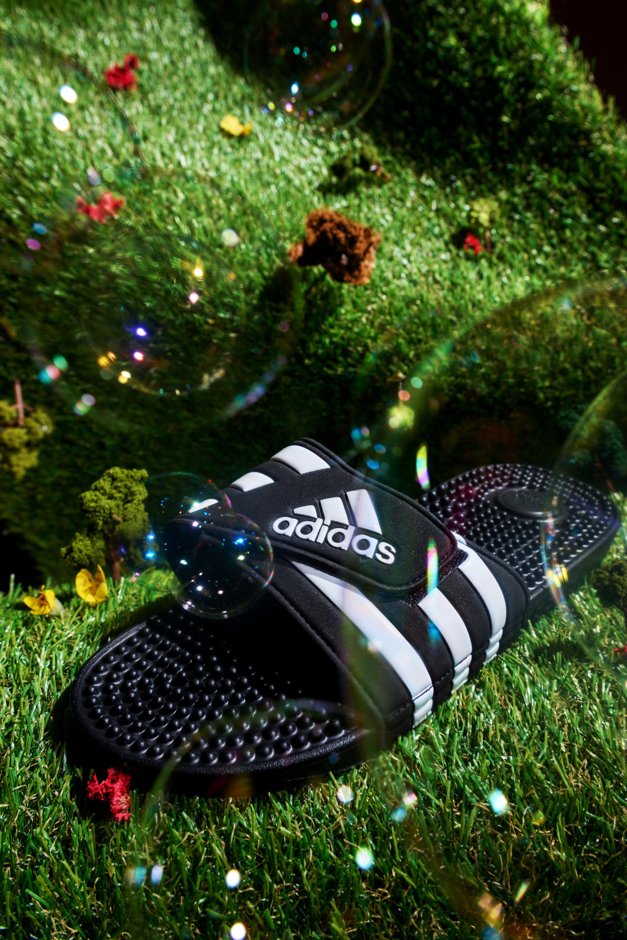 Los Angeles fashion: Why do people love Adidas slides? - Los Angeles Times slippers adidas