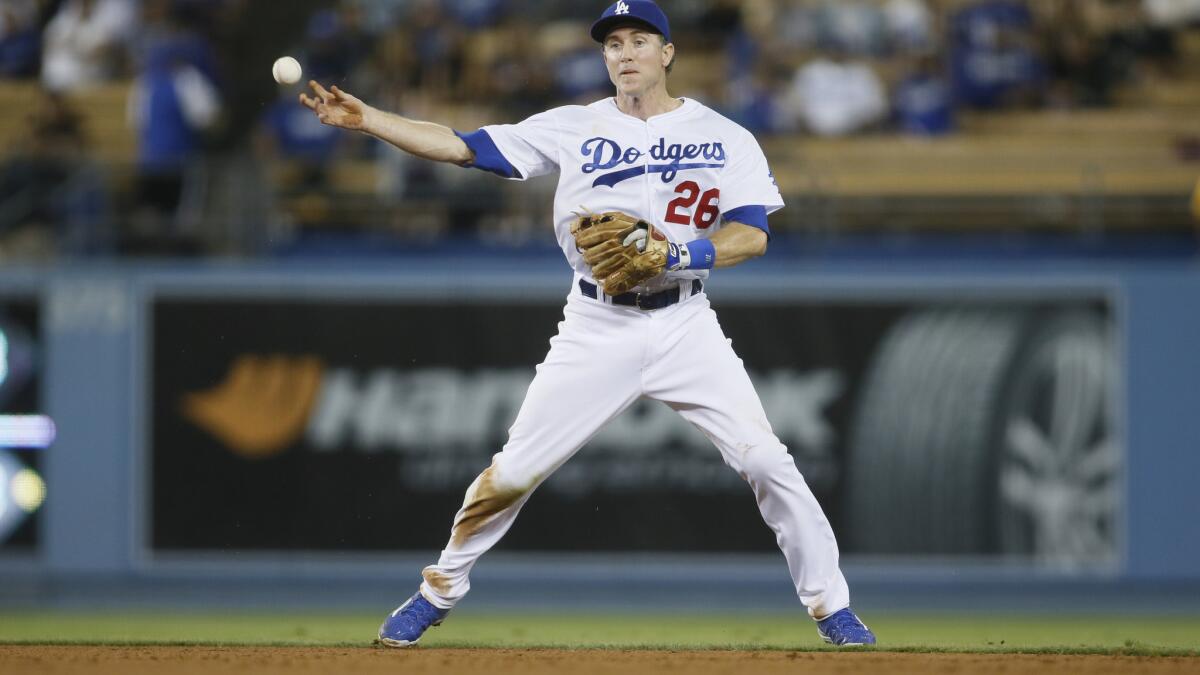 Los Angeles Dodgers acquire veteran 2B Chase Utley from