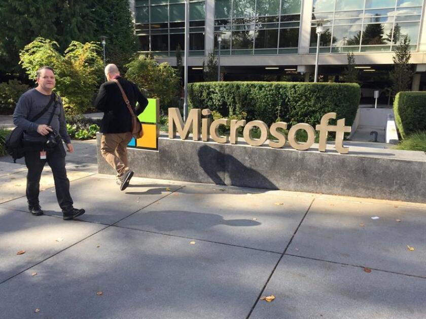 Fotografía del exterior de uno de los edificios de Microsoft, en Redmond (Estados Unidos). EFE/Archivo