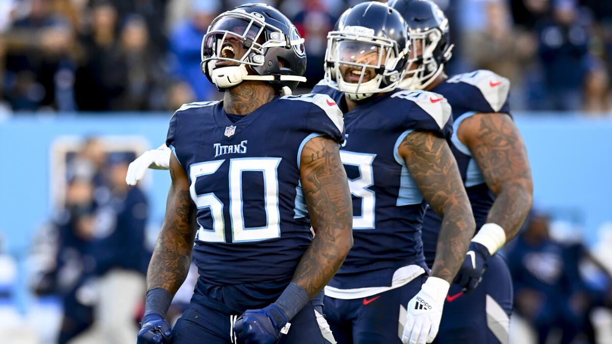 Johnson gets 2,000, Titans beat Seattle 17-13 - The San Diego Union-Tribune