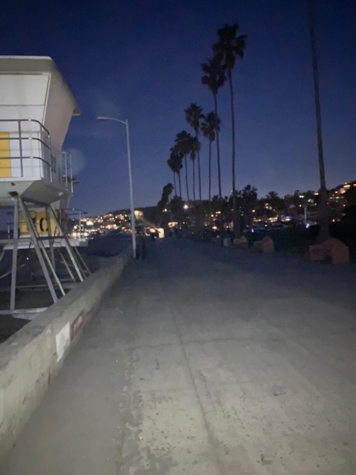All the streetlights along the boardwalk at La Jolla Shores are out.