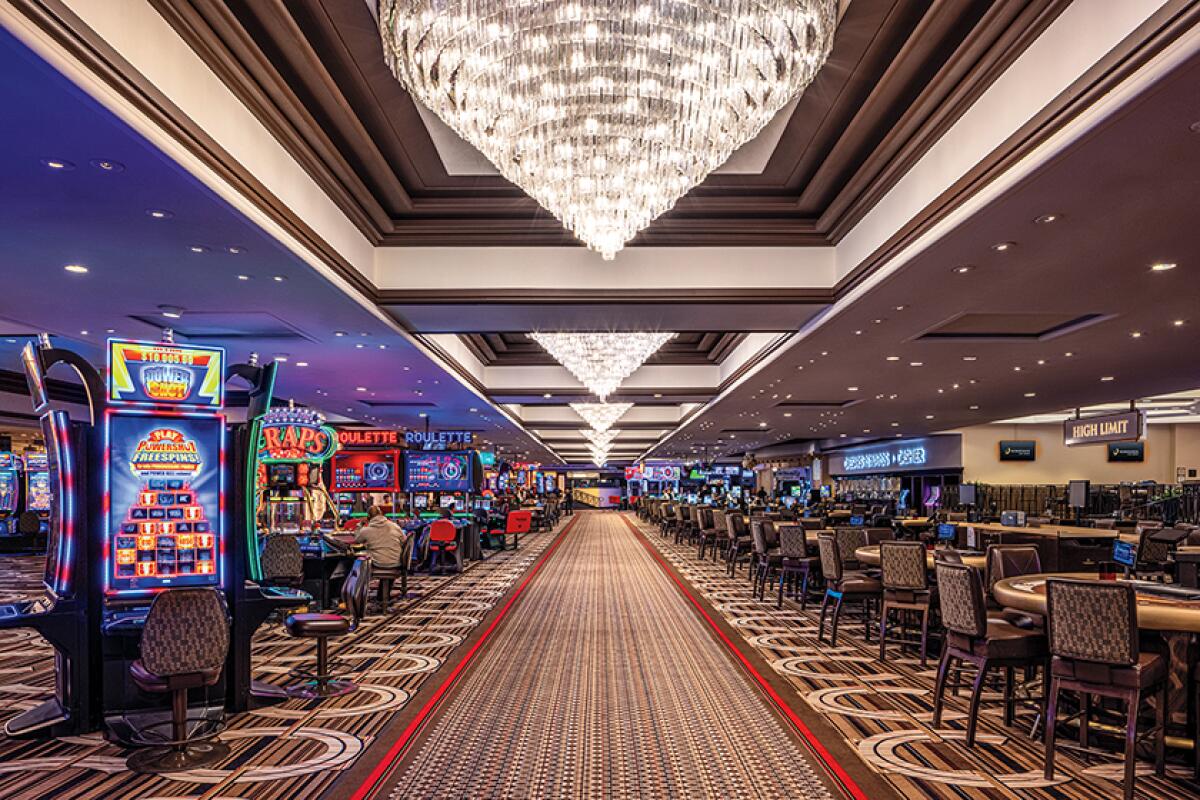Staying at HORSESHOE Las Vegas Hotel & Casino in 2023 