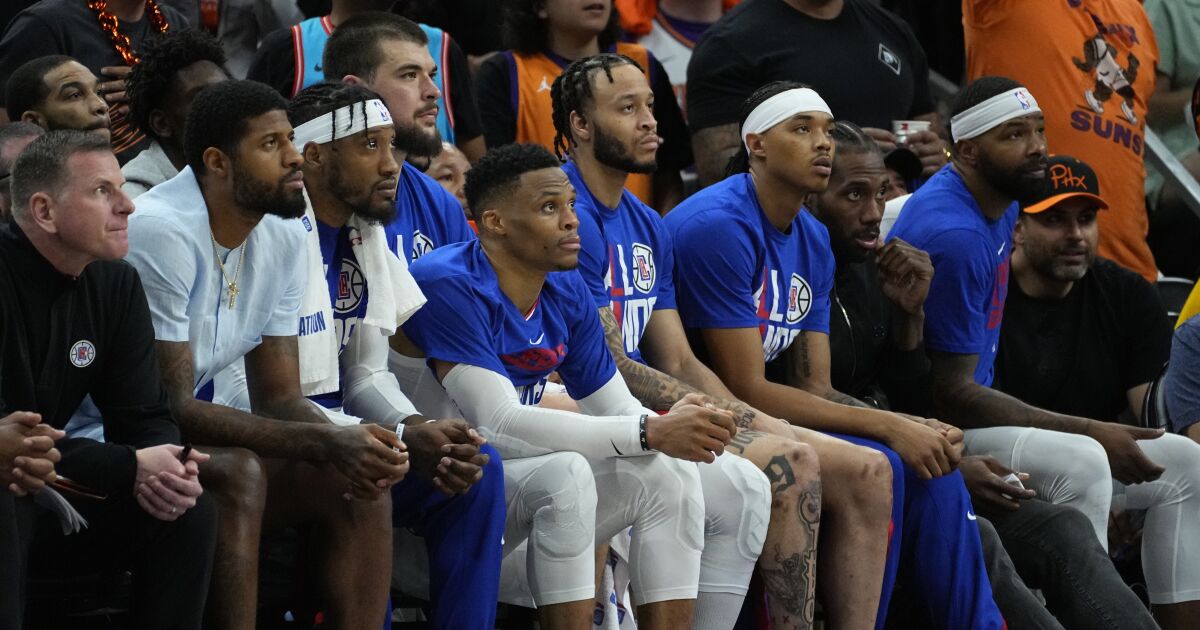 Clippers enter offseason with questions concerning Kawhi Leonard, Paul George and more
