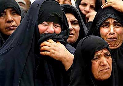 Iraqi women weep