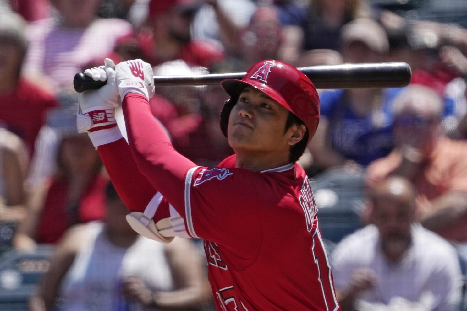 Ward, Trout, Ohtani hit 3 straight HRs, Angels beat Royals 4-3