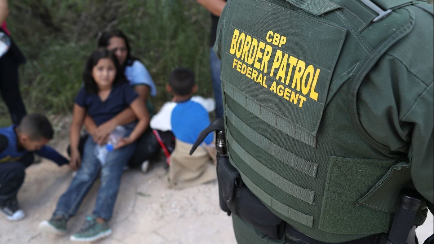 Las Autoridades Apartaron A Un Bebe Lactante De Su Madre Inmigrante La Respuesta A Esta Y Otras Preguntas Sobre Las Familias Separadas En La Frontera Los Angeles Times