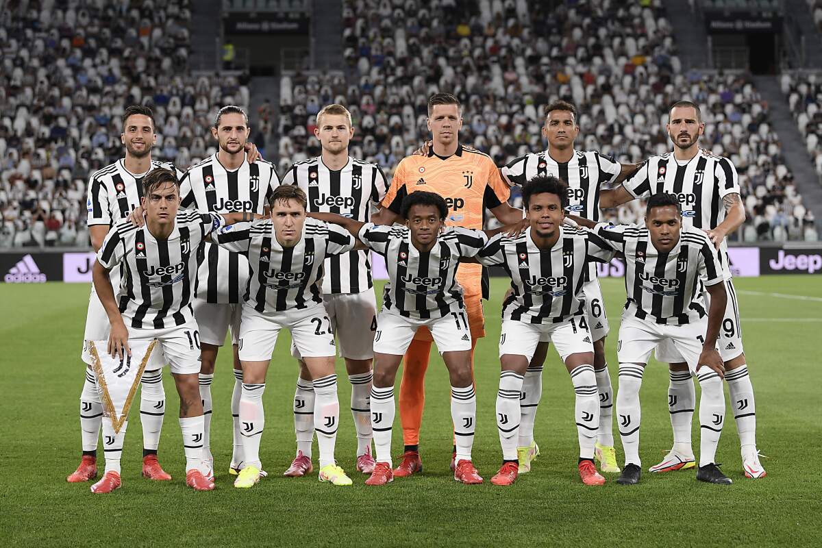 El once titular de la Juventus previo al partido 