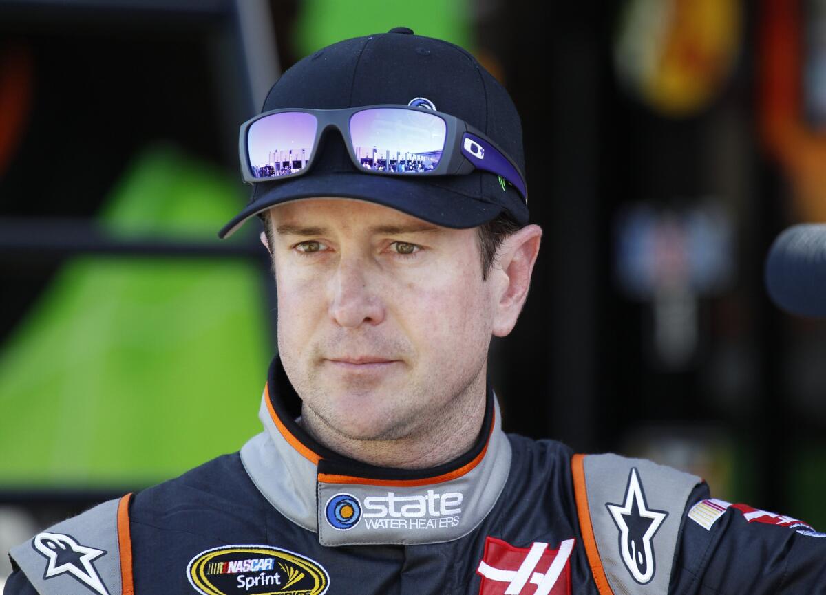NASCAR driver Kurt Busch plans to drive in this weekend's Sprint Cup race in Phoenix after his suspension was lifted on Wednesday.