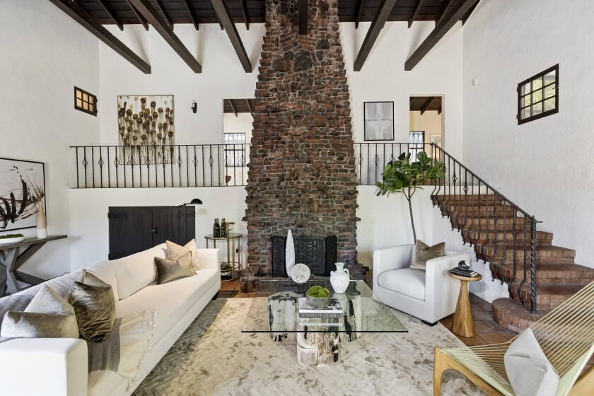 Hot_Property
