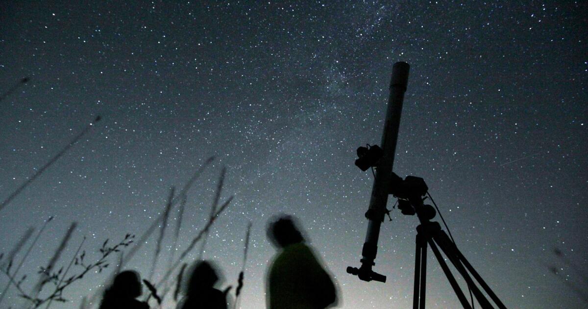 Seis planetas desfilarão no céu noturno neste fim de semana