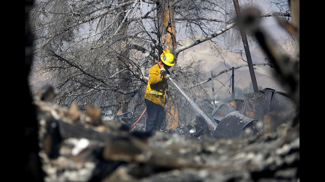 Photo Gallery: Creek Fire, Day 2
