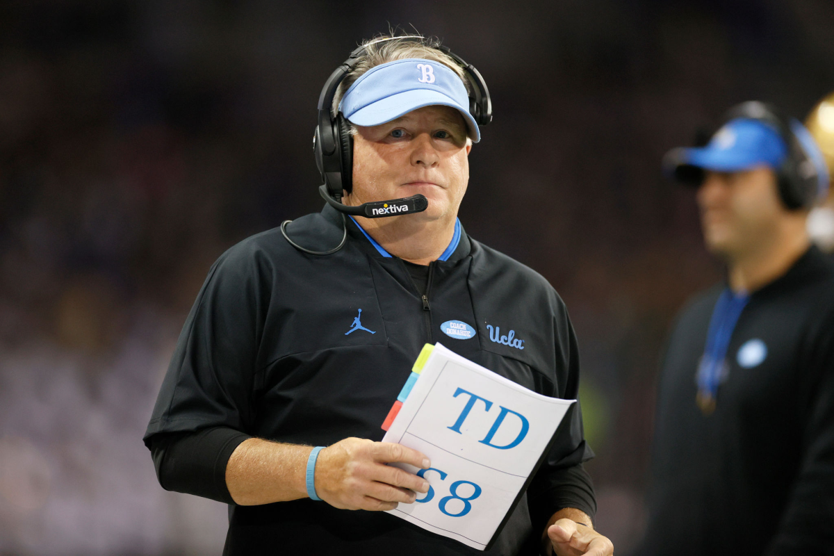 UCLA coach Chip Kelly looks on Oct. 16, 2021, at Washington.