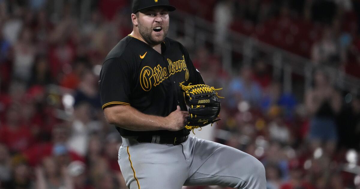 Palacios' Two-Run Homer Gives Pirates 7-6 Win Over Cardinals