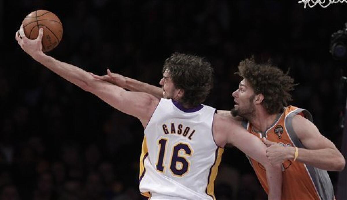 Lakers outlast Suns in triple OT, 139-137 - The San Diego Union-Tribune
