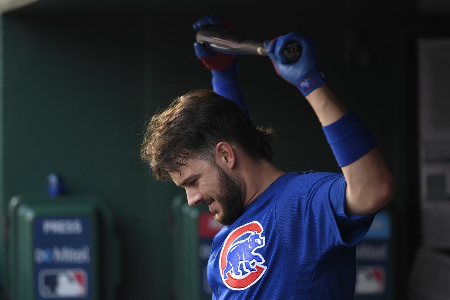 Cubs slugger Kris Bryant exits game after outfield collision - The San  Diego Union-Tribune