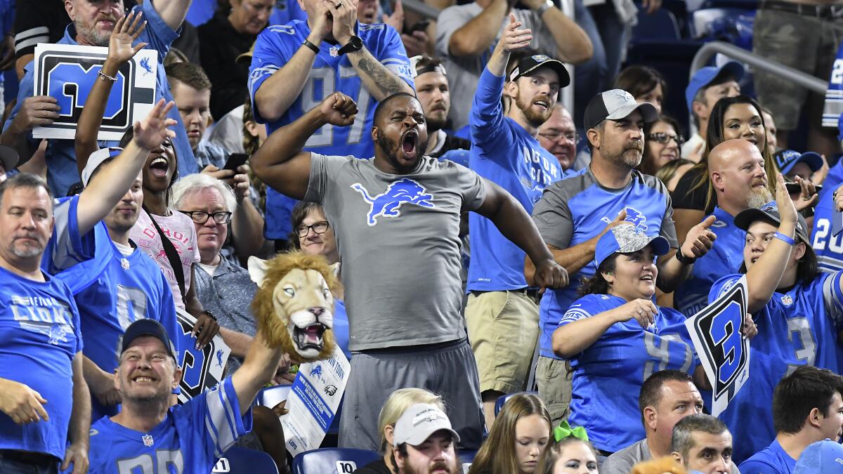 Lions aim to keep fans, Commanders trying to get them back - The San Diego  Union-Tribune