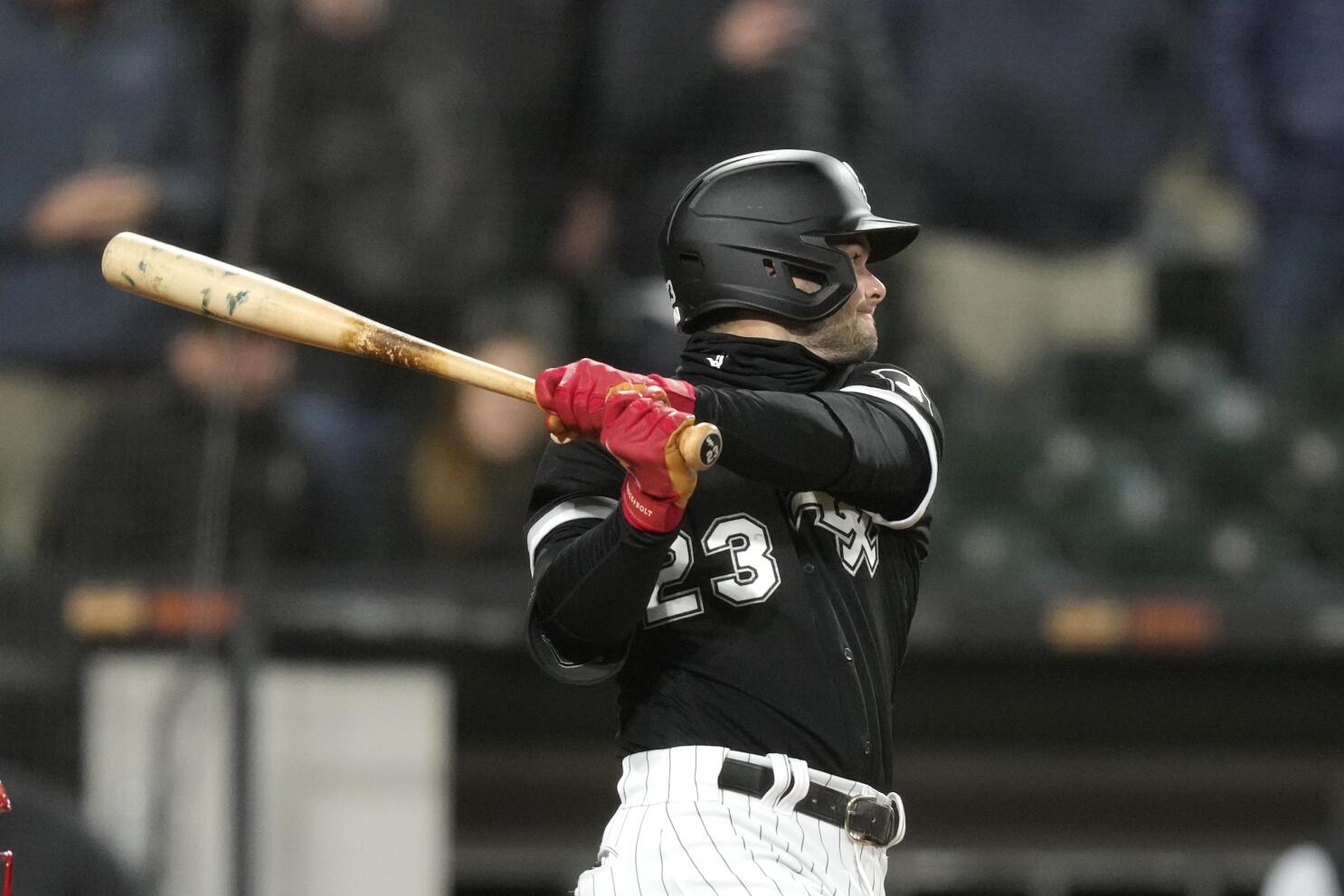 Benintendi stars as White Sox top Twins 3-2 in 10 innings - The