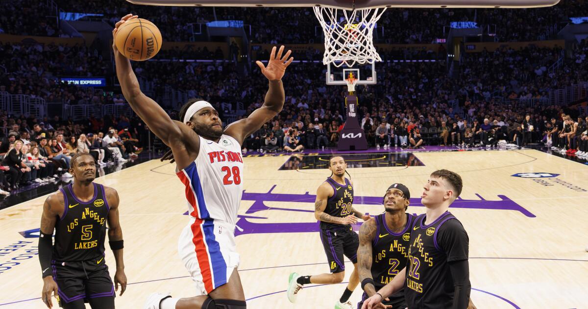 Lakers implode against Pistons, losing on LeBron James’ birthday Lakers implode against Pistons, losing on LeBron James’ birthday