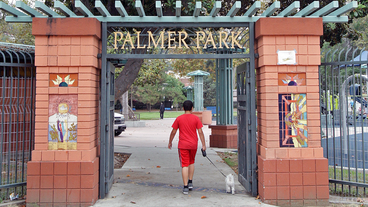 The Glendale City Council voted 4-0 to award a $2.5-million contract for the Palmer Park improvement project, which will include expanded basketball courts, a skate park and wading pool.