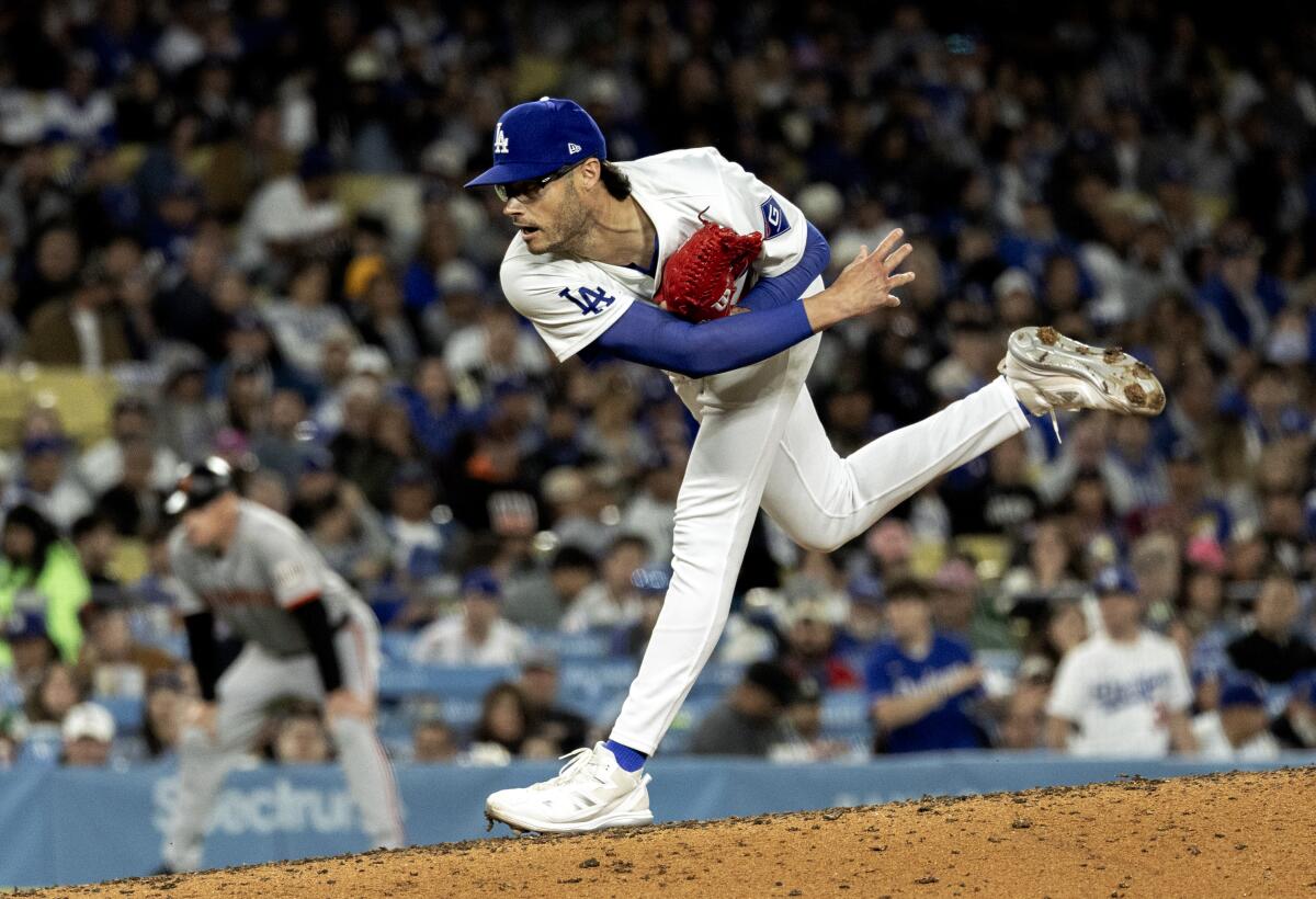Dodgers relief pitcher Joe Kelly delivers against the San Francisco Giants on April 1.