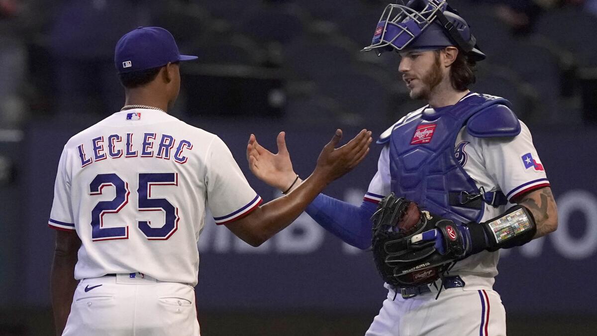 Texas Rangers lose closer Jose Leclerc to shoulder strain