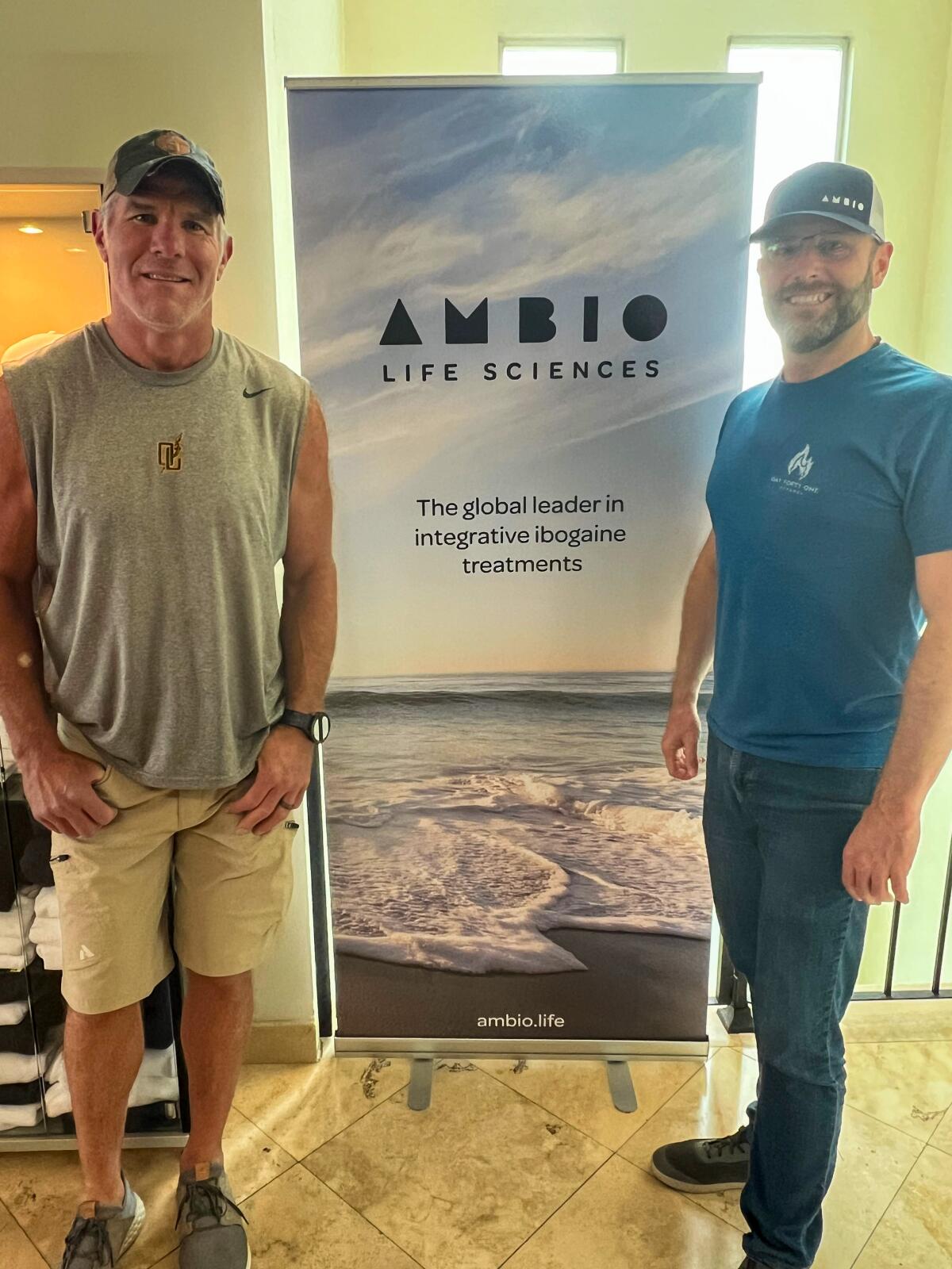 Brett Favre visited the clinic of the science of Ambio.