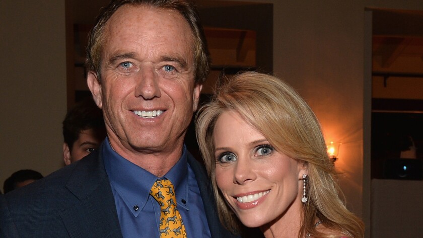 ?url=https   California Times Brightspot.s3.amazonaws.com E2 51 1bbb9a9e7cfe3512b9ab9ec2ae1e La Et Mg Cheryl Hines Marries Robert Kennedy J 001