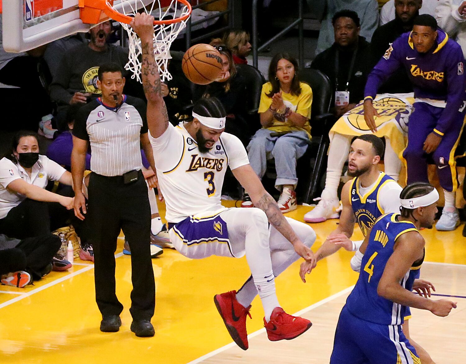 Photos: Lakers cruise past Warriors in Game 3 