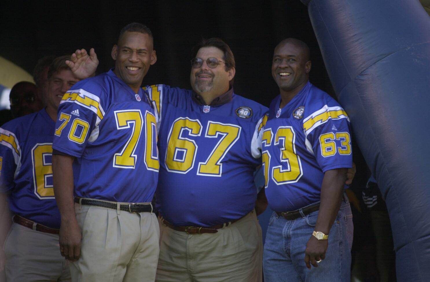 Russ Washington, member of Chargers Hall of Fame, dies at 74 - The