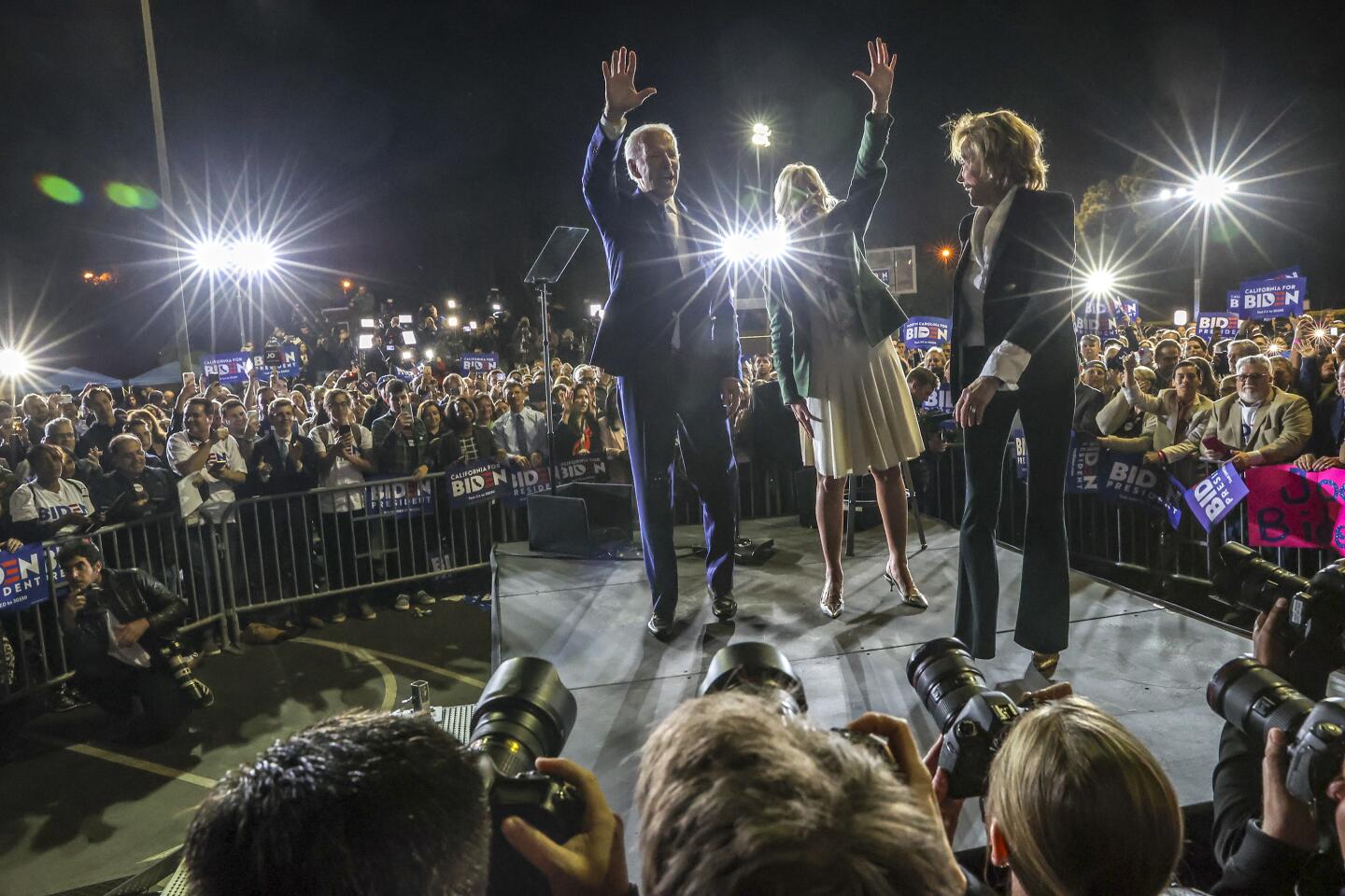 Joe Biden with wife Jill and sister Valerie.