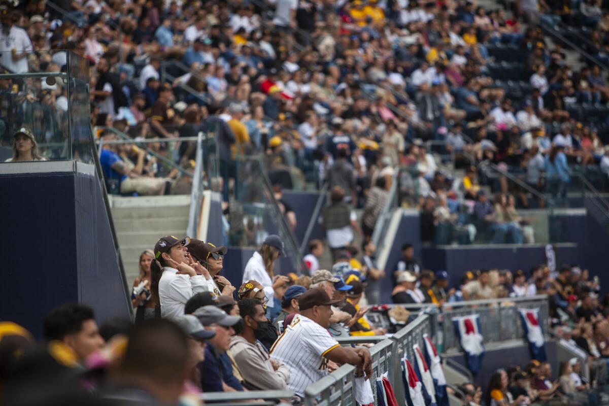 San Diego Padres opening weekend: Fans set new attendance record at Petco  Park