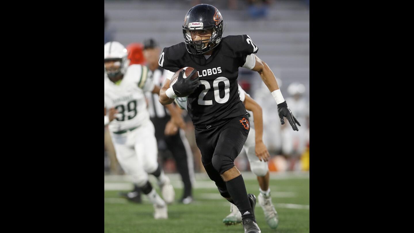 Photo gallery: Los Amigos vs. Saddleback in football