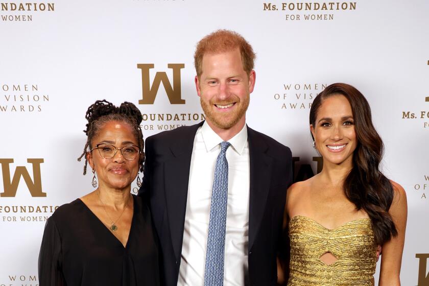 meghan markle's representative refutes a claim she took a dress Meghan Markle's Rep Addresses Report She Took a Dress From a Shoot Without Permission