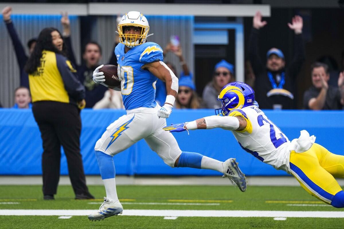 Column: Nick Canepa's Chargers grades vs. Los Angeles Rams - The San Diego  Union-Tribune