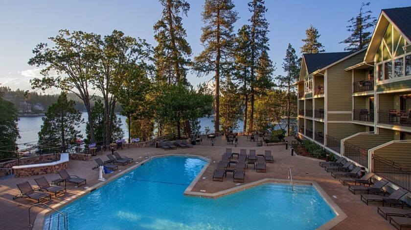 99 Rooms At Lake Arrowhead Resort For A Summer Escape Los
