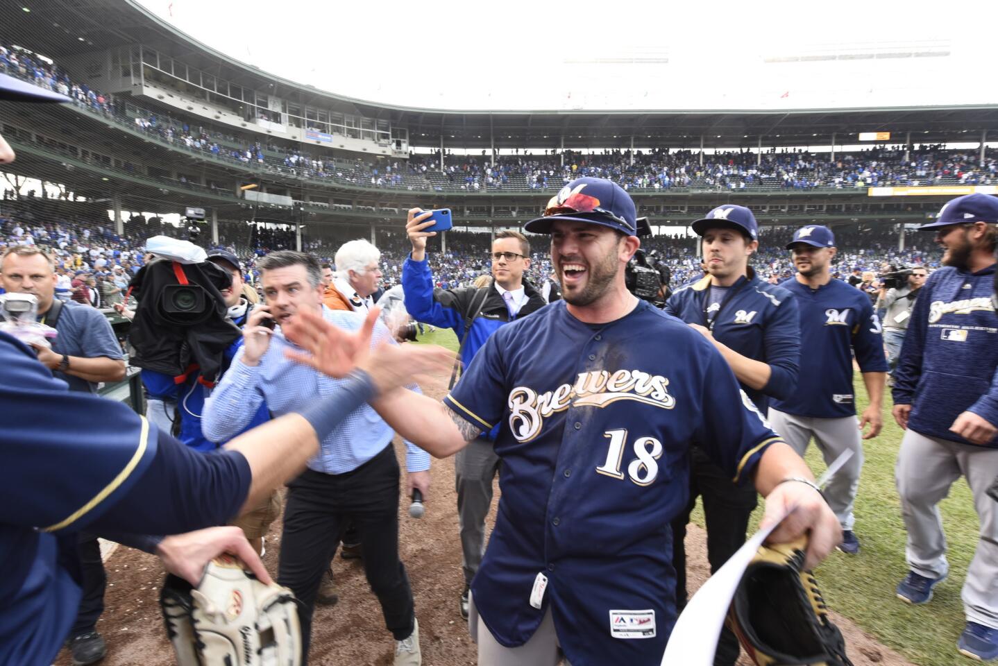 APphoto_Brewers Cubs Baseball