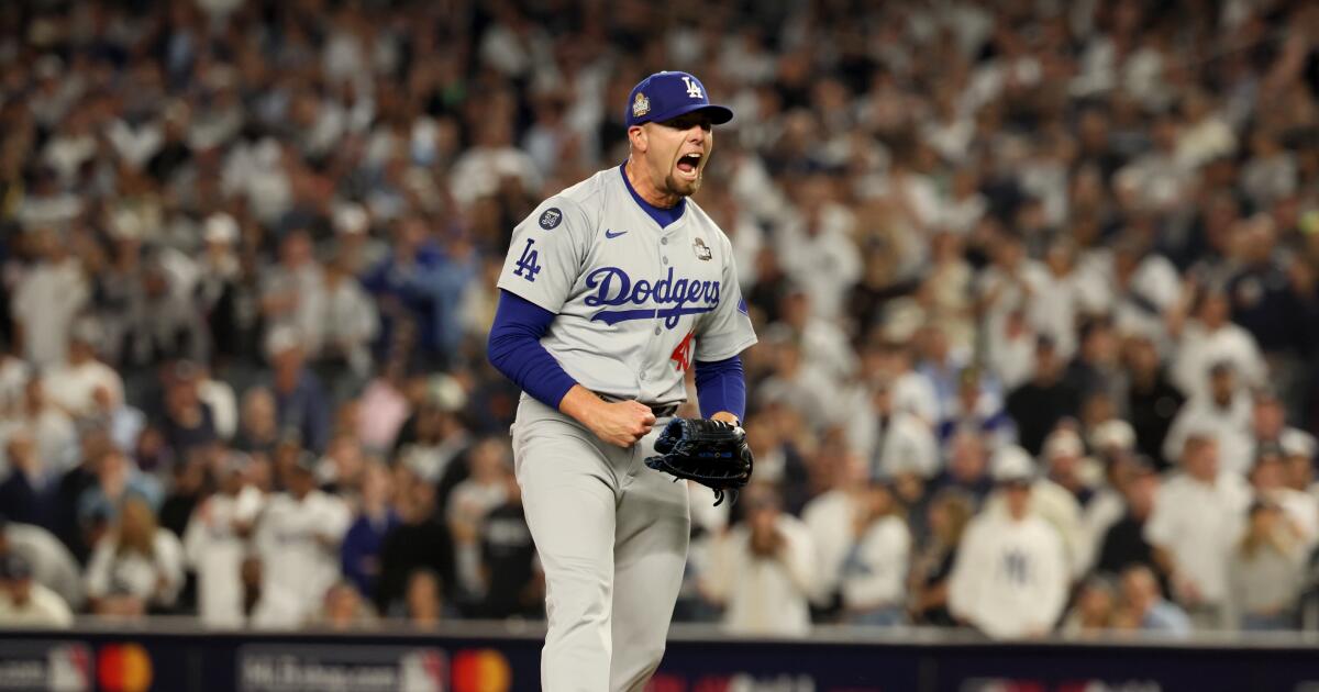 Reliever Blake Treinen and Dodgers agree to two-year, $22-million deal