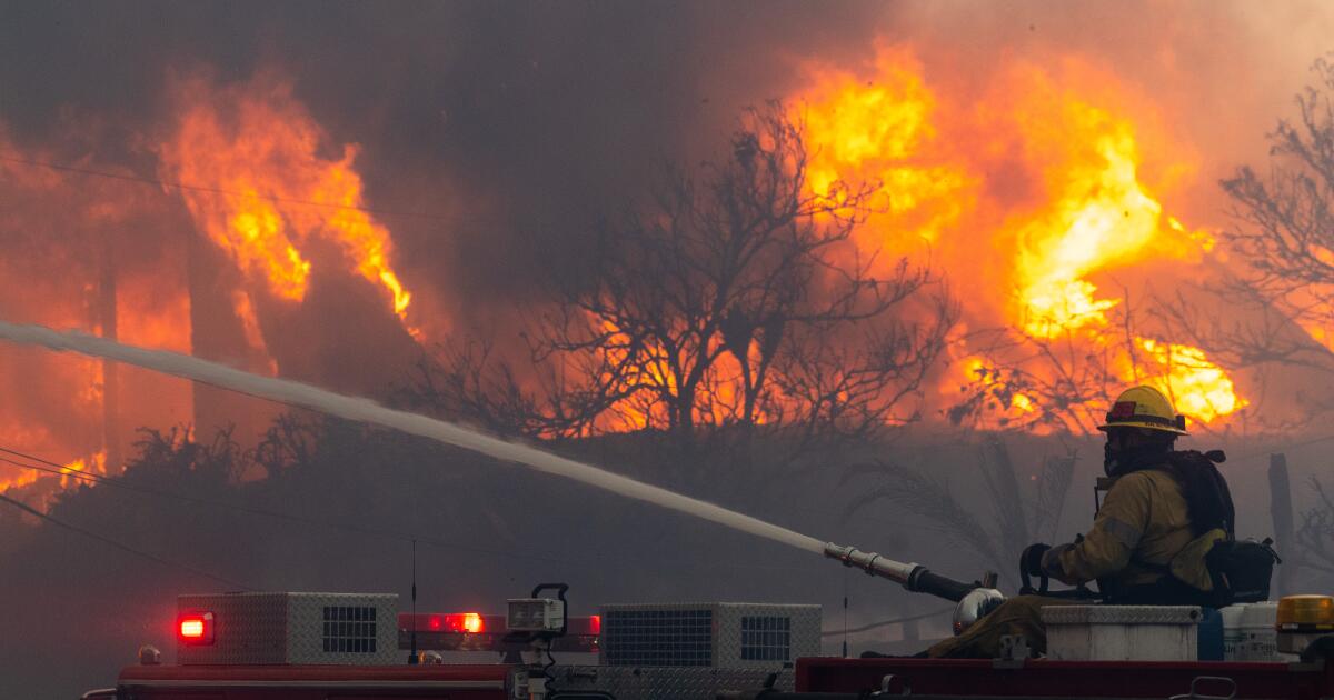 LAFD actions in Palisades fire shrouded in secrecy as city refuses to release records