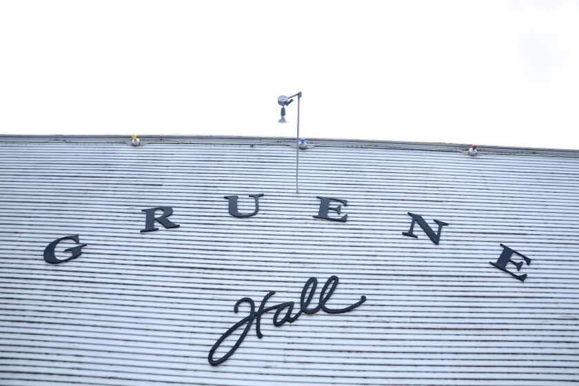 Gruene Hall be the oldest dance hall in Texas