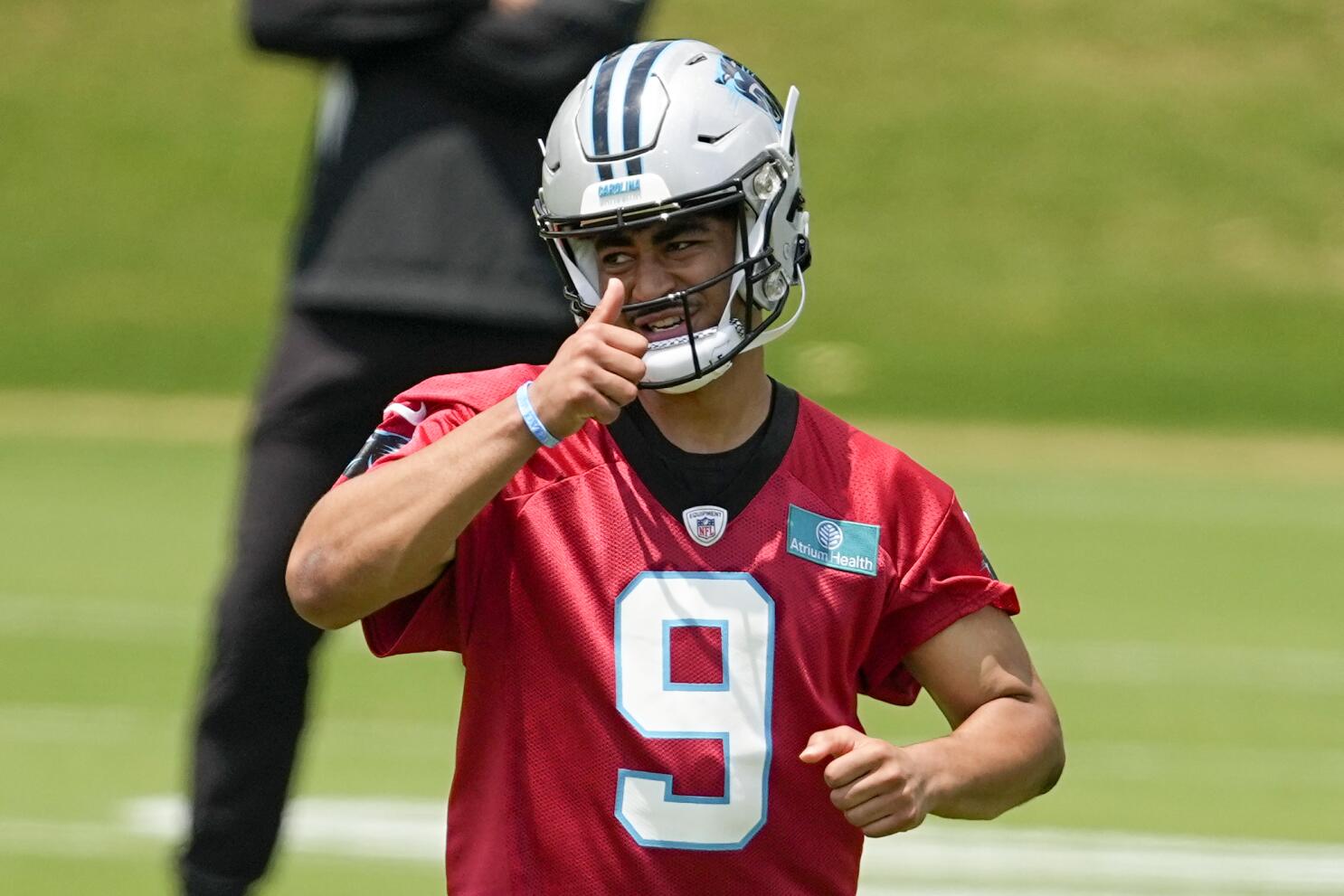 Panthers quarterback Young a full participant in practice