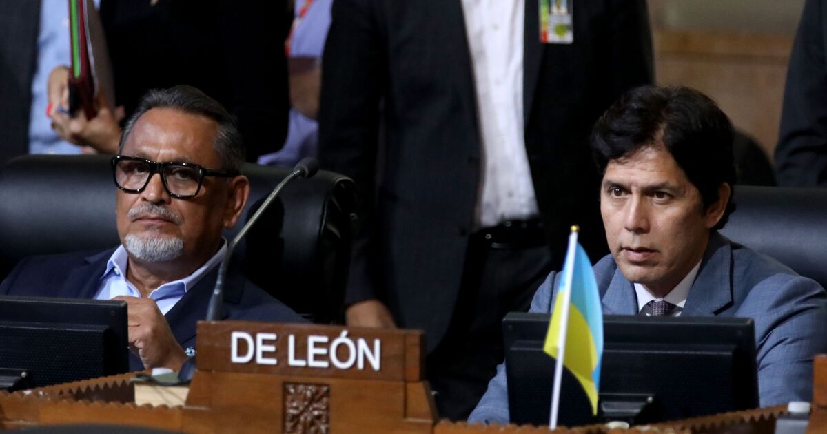 Editorial: Resign already, Councilmembers Kevin de León and Gil Cedillo Editorial: Resign already, Councilmembers Kevin de León and Gil Cedillo