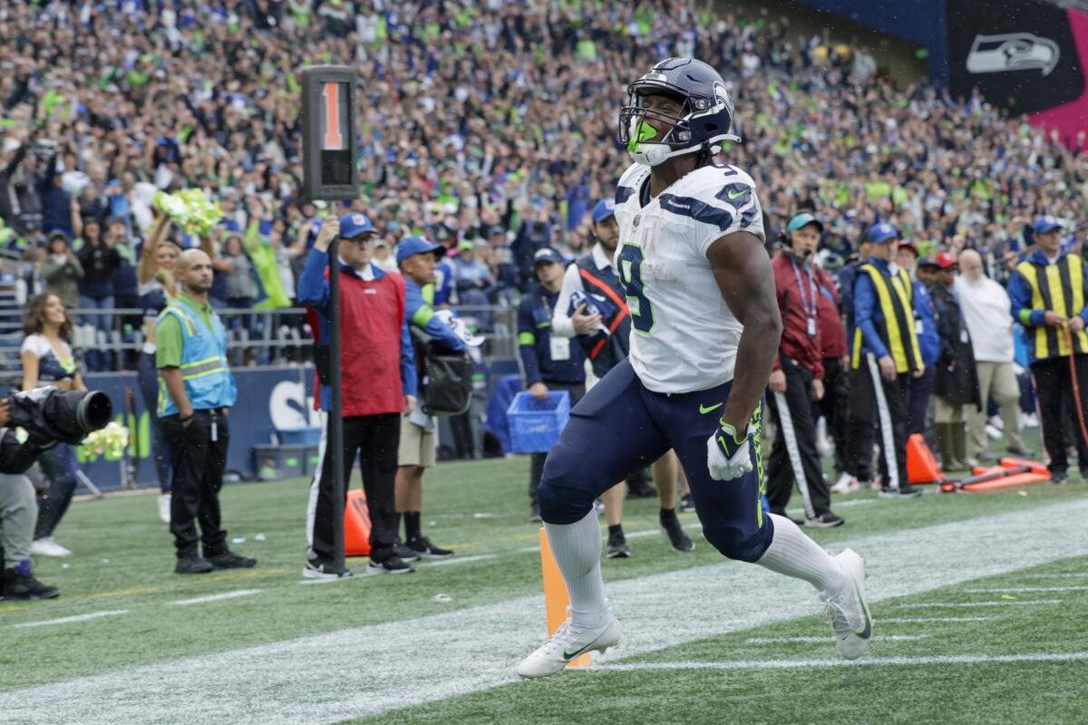 Seahawks injury updates: Damien Lewis, Tre Brown go down vs. Panthers - BVM  Sports