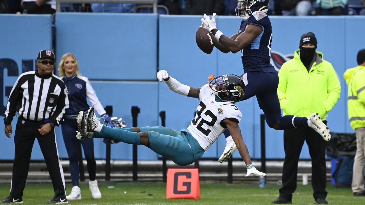 Skidding Titans trying to fix second-half offensive woes - The San Diego  Union-Tribune