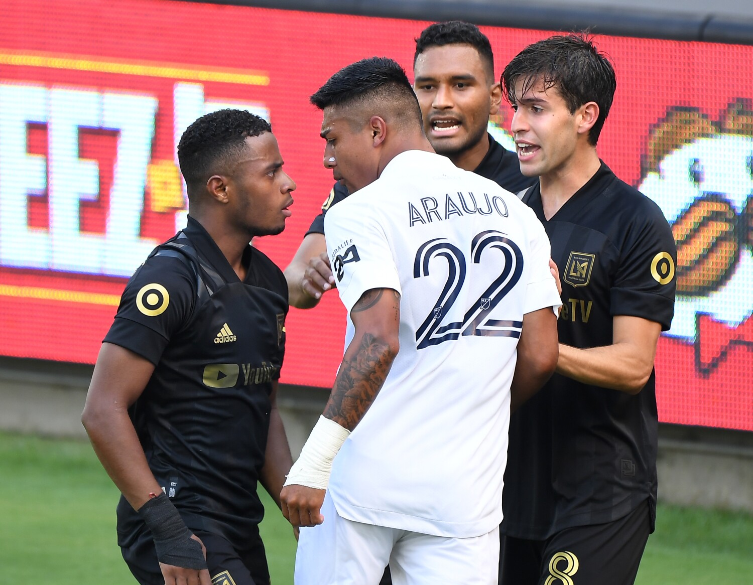 MLS finalizes schedule: Galaxy, LAFC to play Oct. 25