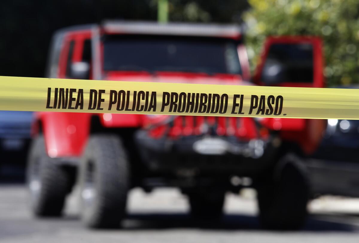 Capturan a 7 policías acusados de secuestros en la ciudad más rica de México