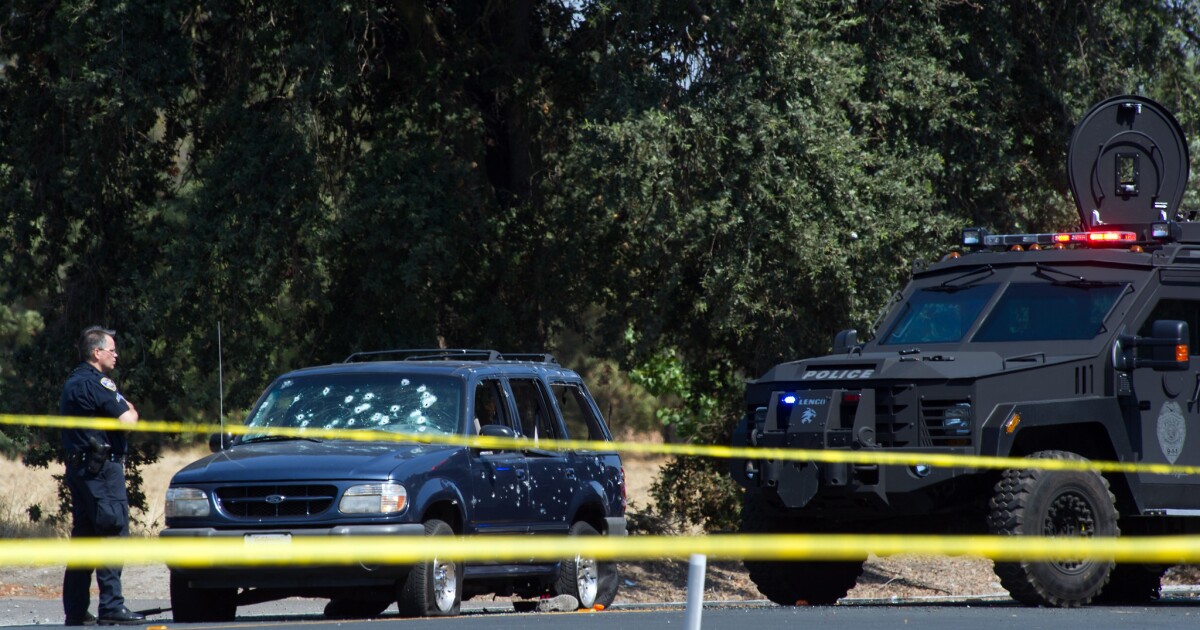 Bank robbery shootout that left 3 dead stuns Stockton residents Los Angeles Times