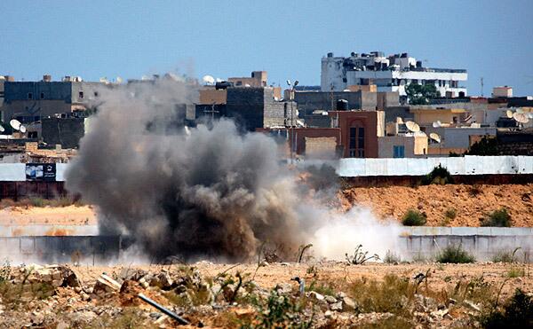 Explosion near Kadafi compound