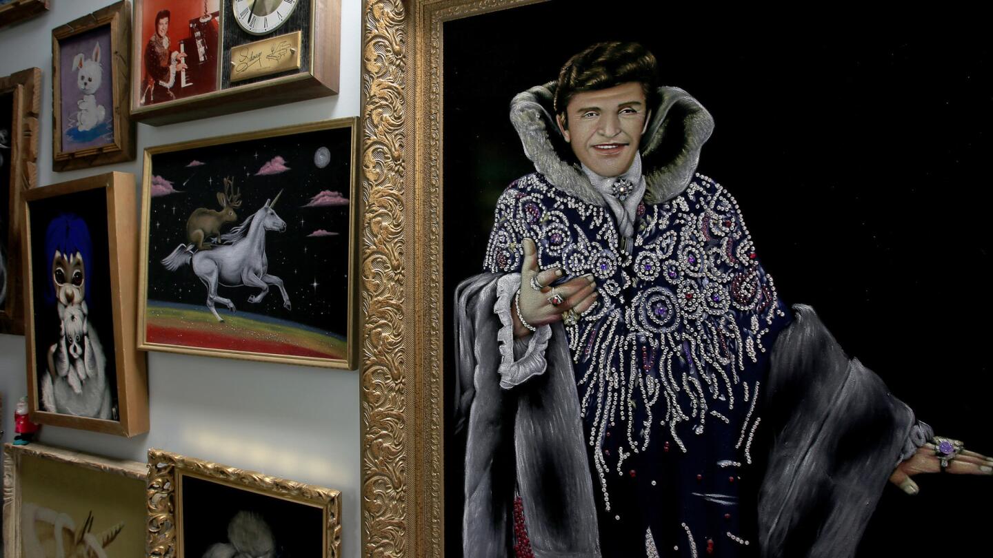 A bedazzled Liberace
