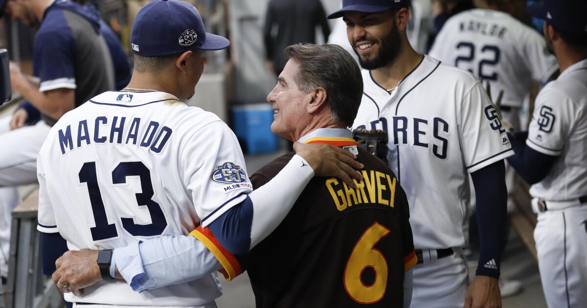 In a game between the Dodgers and Padres, Steve Garvey can't lose